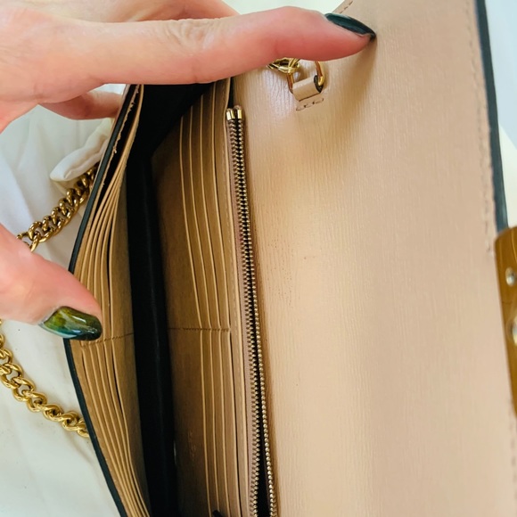 AUTHENTIC GUCCI WALLET ON CHAIN - Picture 3 of 4